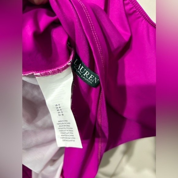 NWT Lauren Ralph Lauren Women's Underwire bright fuchsia pink Swim top - Picture 3 of 4